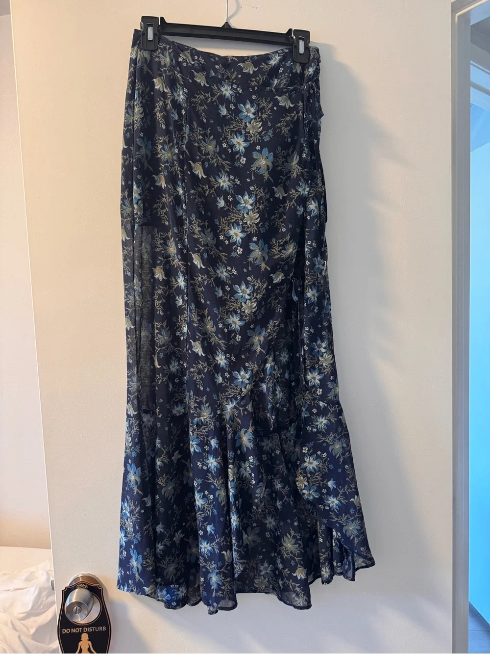 Free People Tie-Side Detail Floral Print Boho Maxi Skirt - Size 4, NWT - Picture 4 of 5